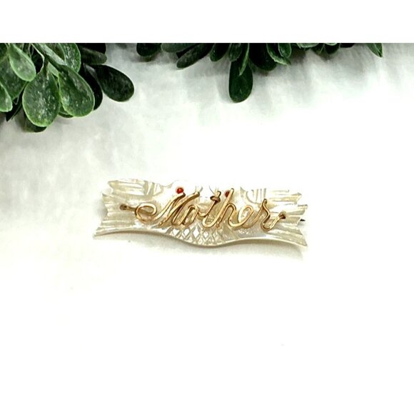 Vintage Mother Of Pearl Brooch Pin With Gold-Tone Script Design - Picture 2 of 3